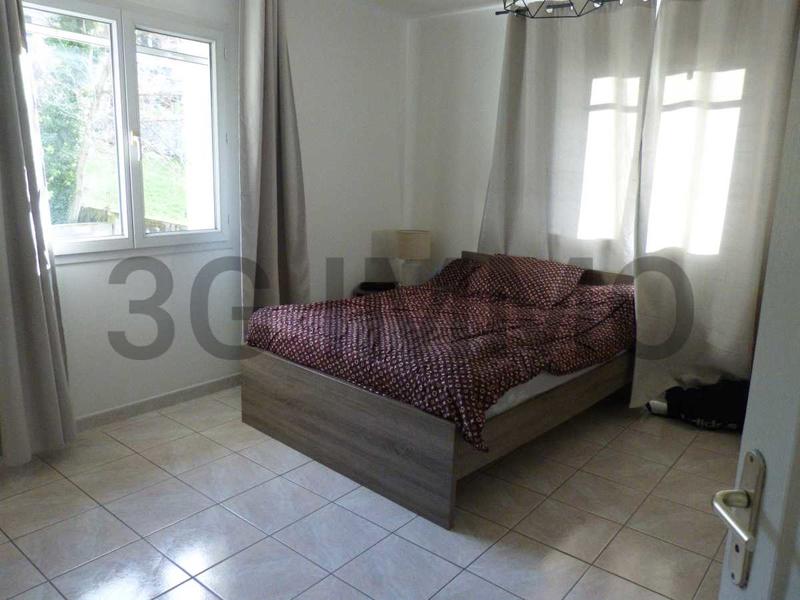 Maison - 180 m² - 7 pièces