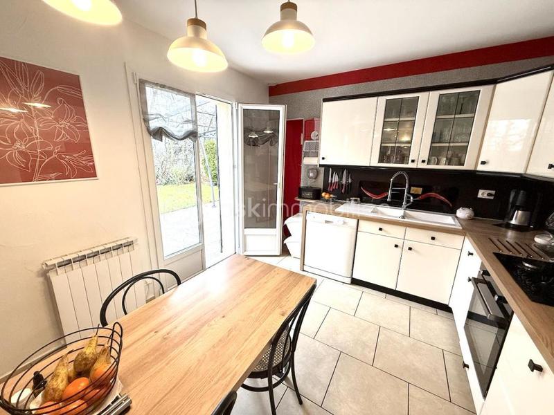 Pavillon - 147 m² - 7 pièces