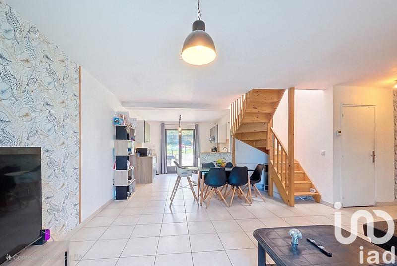 Maison - 96 m² - 5 pièces