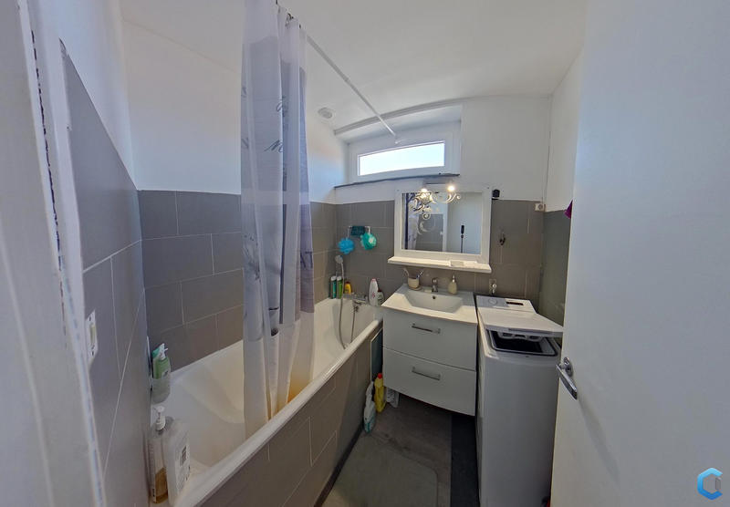 Appartement - 79 m² - 4 pièces