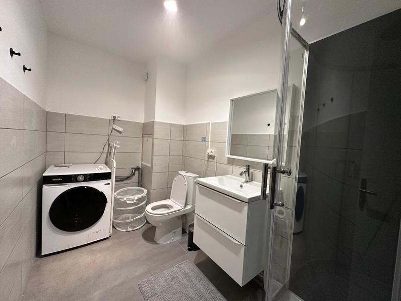 Appartement - 106 m² - 6 pièces