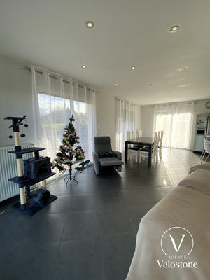 Maison traditionnelle - 119 m² - 5 pièces