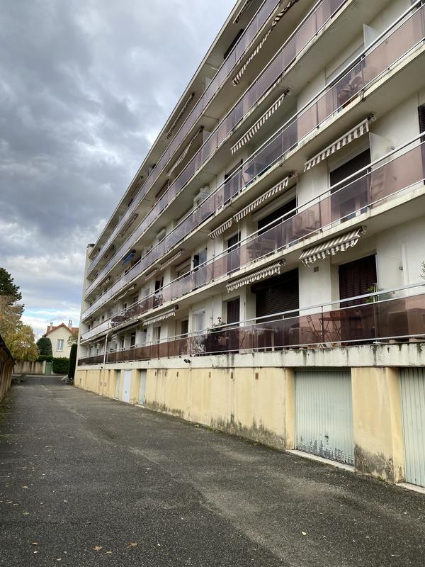 Appartement - 70 m² - 4 pièces