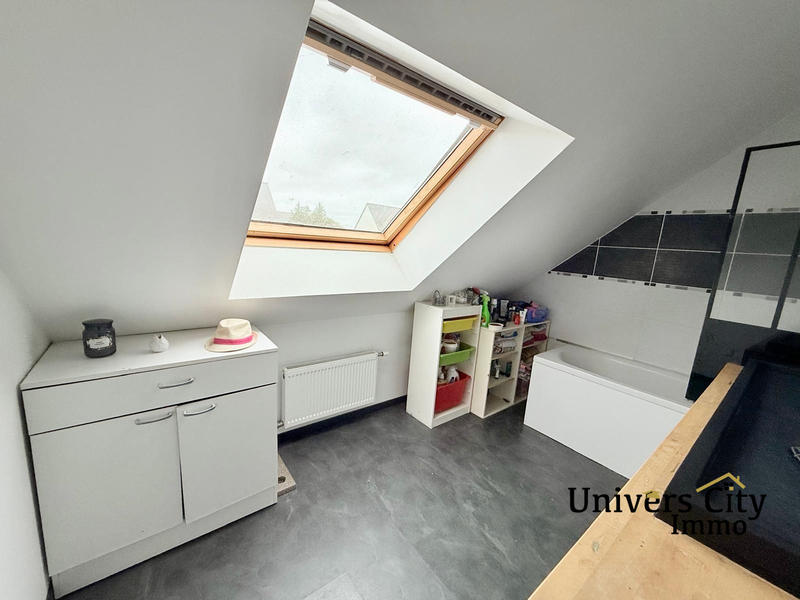 Maison - 103 m² - 6 pièces