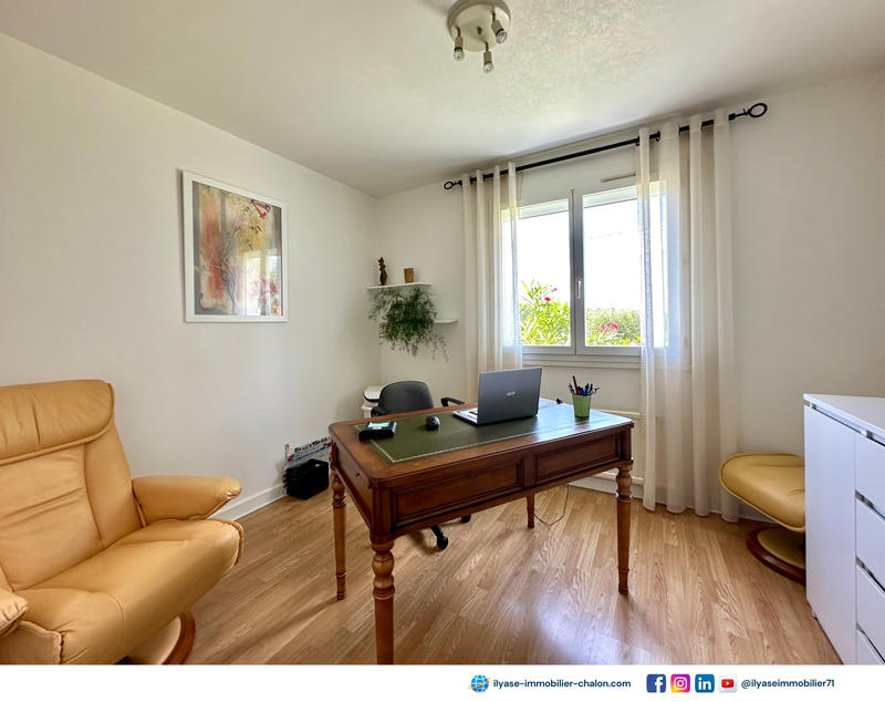 Maison - 160 m² - 8 pièces