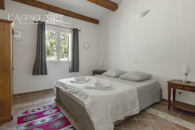 Maison - 296 m² - 8 pièces