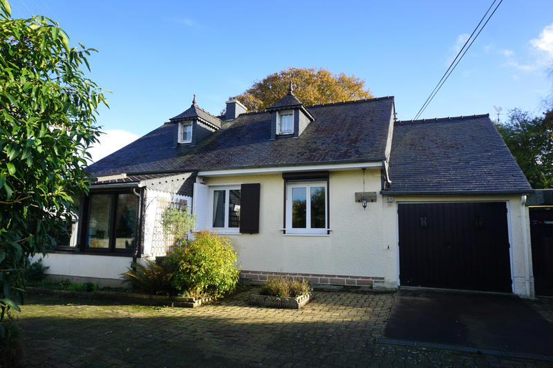 Maison - 98 m² - 5 pièces