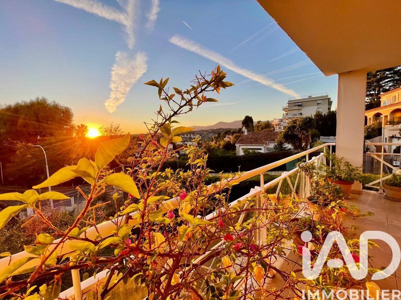 Appartement - 76 m² - 3 pièces