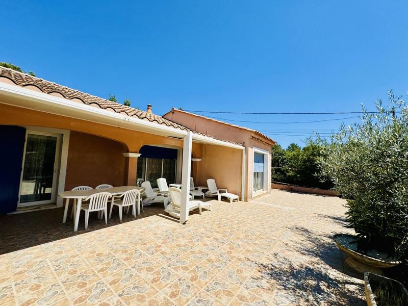 Propriété - 310 m² - 10 pièces