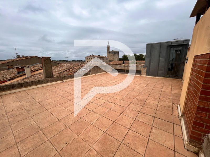 Maison - 290 m² - 12 pièces