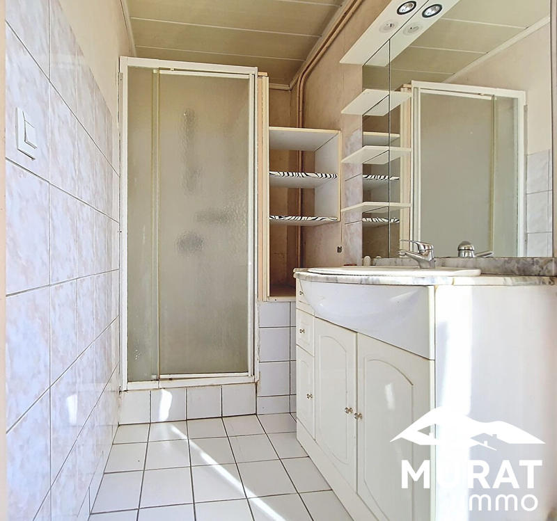 Immeuble - 140 m² - 2 pièces