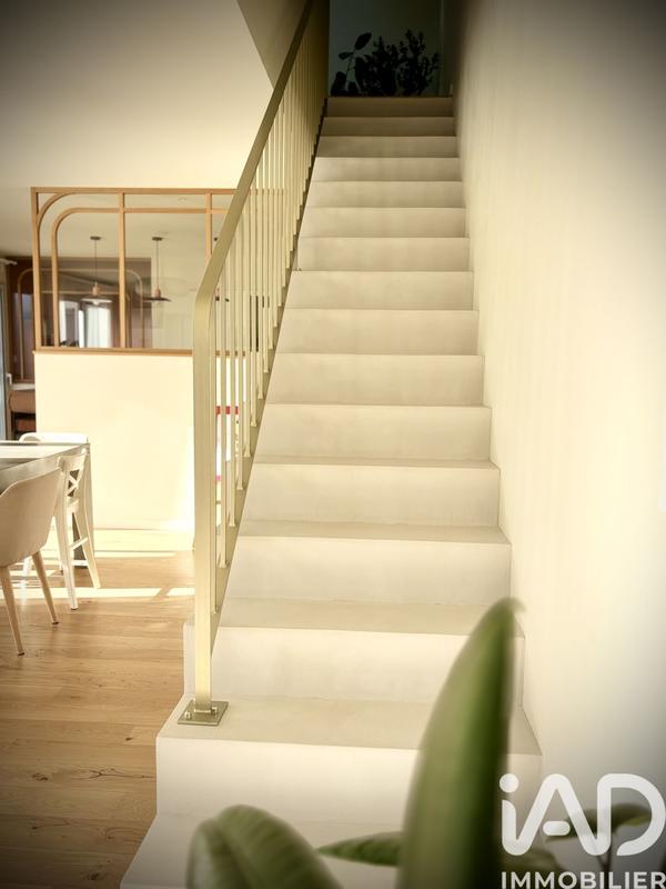 Maison - 170 m² - 6 pièces