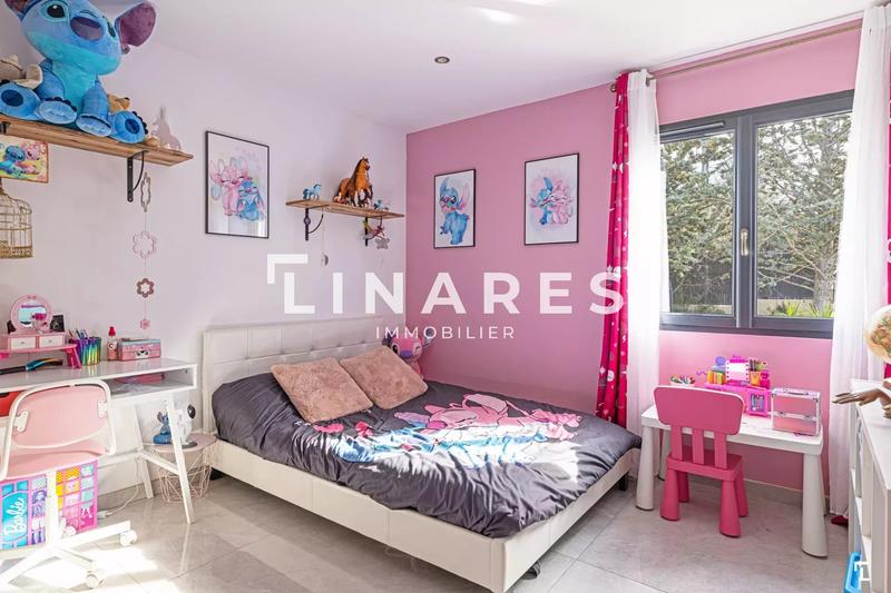 Villa - 162 m² - 6 pièces