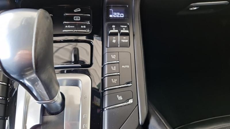 Porsche Cayenne 3.0 V6 416 Ch s E-Hybrid Tiptronic a