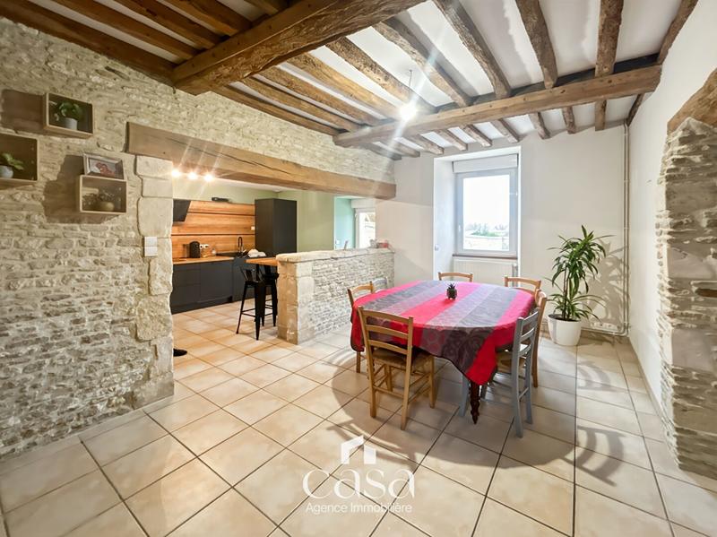 Maison - 237 m² - 7 pièces