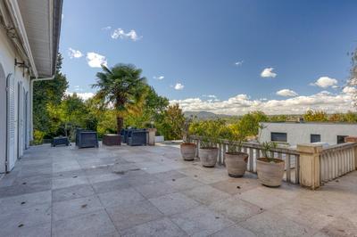 Maison - 142 m² - 6 pièces