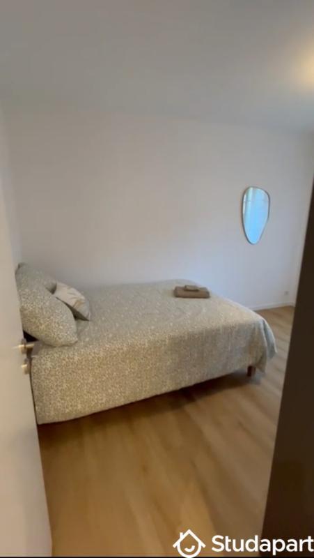 Chambre - 12 m² - 1 pièce