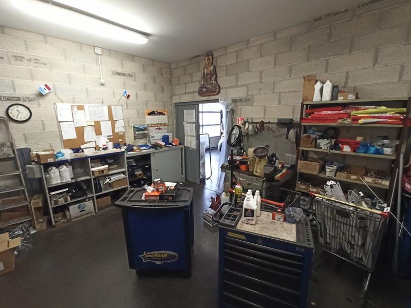 Local commercial - 4 390 m²