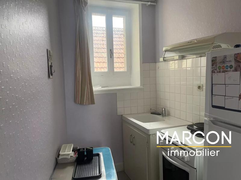 Maison - 230 m² - 10 pièces