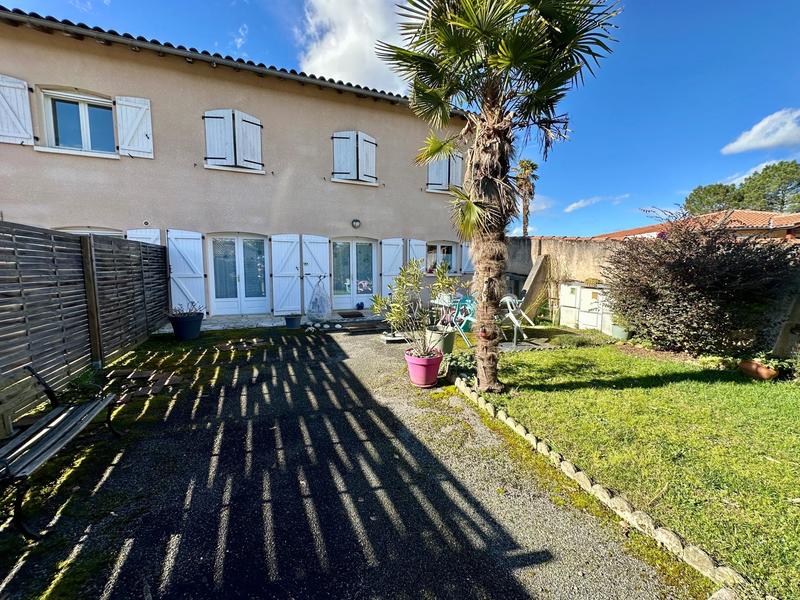 Maison - 455 m² - 18 pièces
