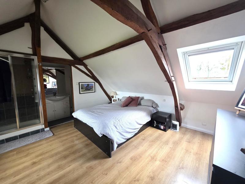 Maison - 200 m² - 9 pièces