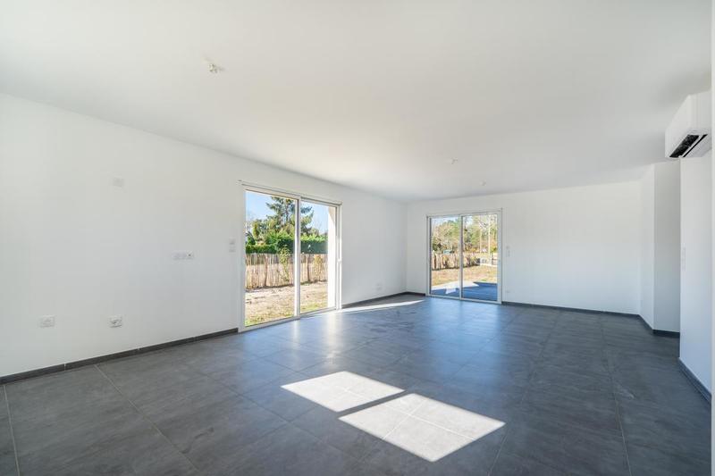 Maison - 99 m² - 4 pièces