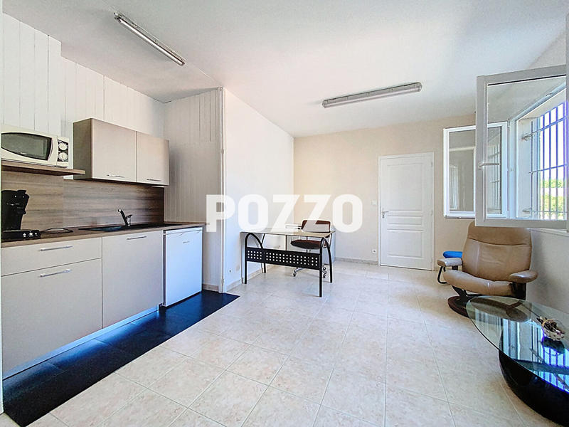 Local commercial - 52 m² - 2 pièces