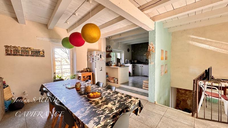 Propriété - 407 m² - 10 pièces