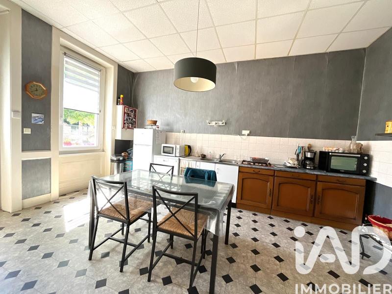 Appartement - 93 m² - 4 pièces