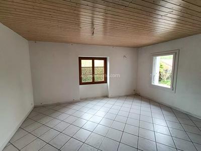 Maison - 80 m² - 3 pièces