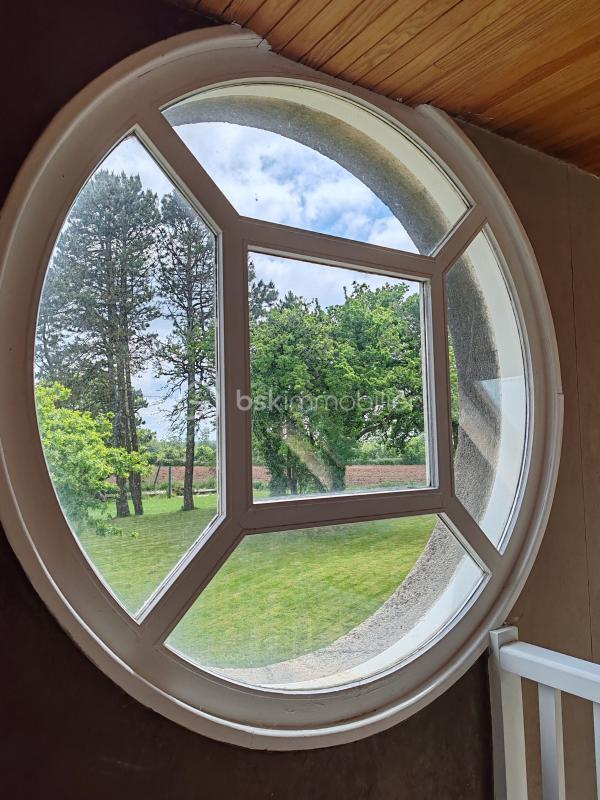 Propriété - 231 m² - 8 pièces