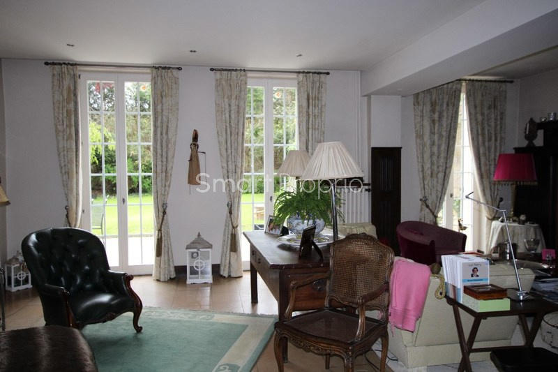 Propriété - 450 m² - 19 pièces