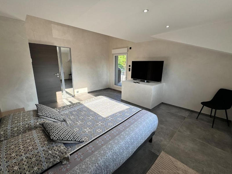 Appartement - 91 m² - 5 pièces