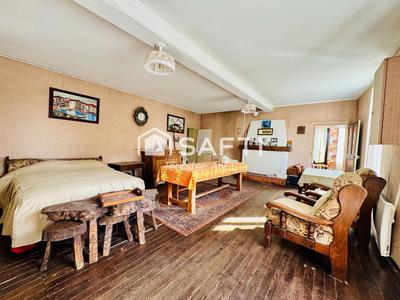 Maison - 112 m² - 8 pièces