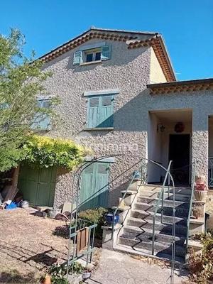 Maison - 114 m² - 4 pièces