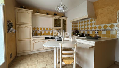 Maison - 102 m² - 6 pièces