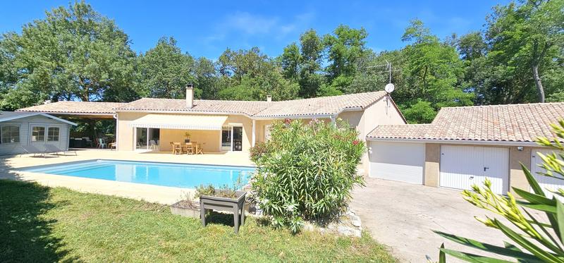 Villa - 137 m² - 5 pièces