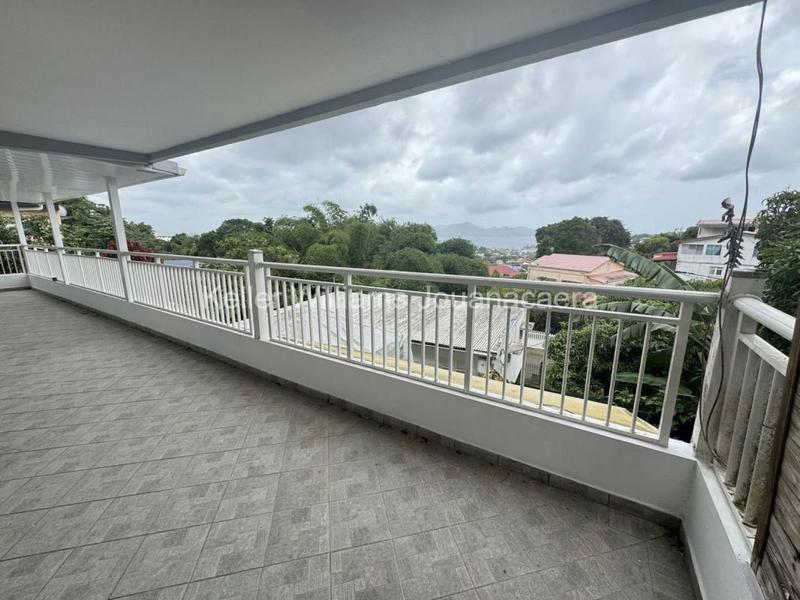 Appartement - 123 m² - 4 pièces