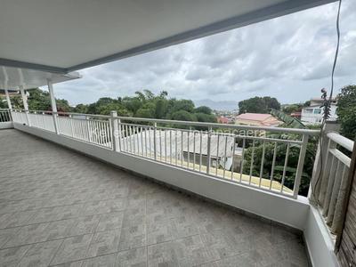 Appartement - 123 m² - 4 pièces