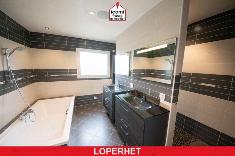 Maison - 200 m² - 5 pièces