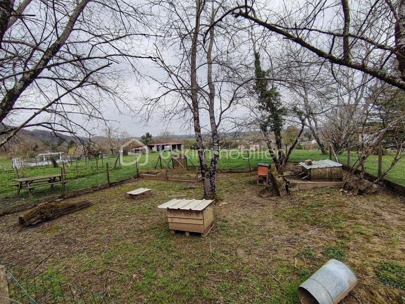 Demeure - 455 m² - 23 pièces