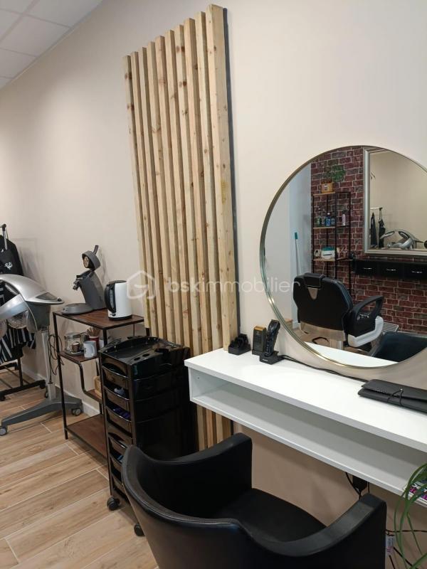 Local commercial - 226 m² - 10 pièces