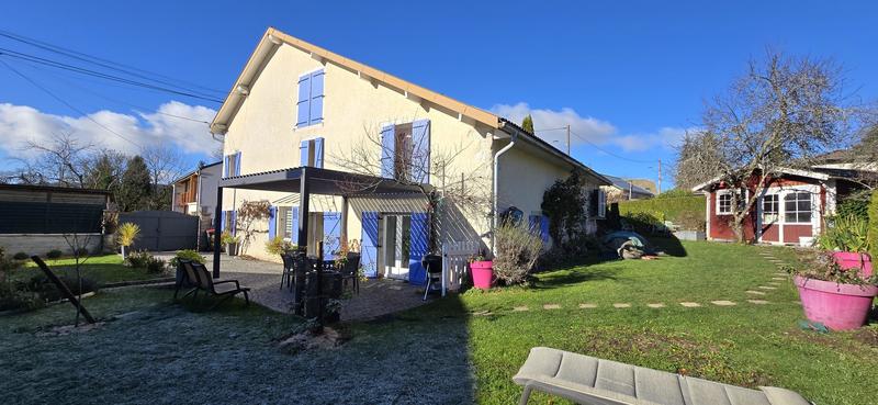 Maison en pierre - 195 m² - 9 pièces