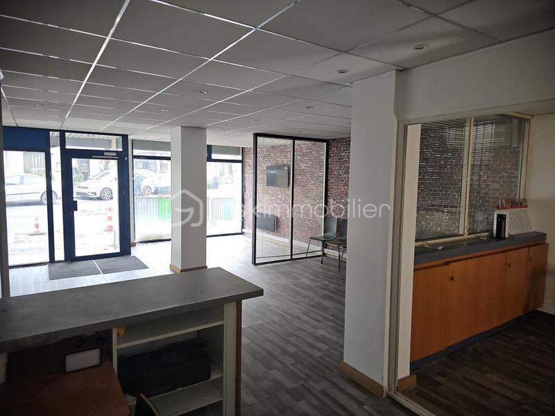 Local commercial - 85 m² - 1 pièce