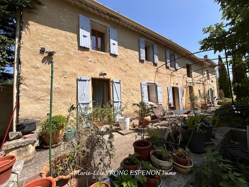 Mas - 273 m² - 10 pièces