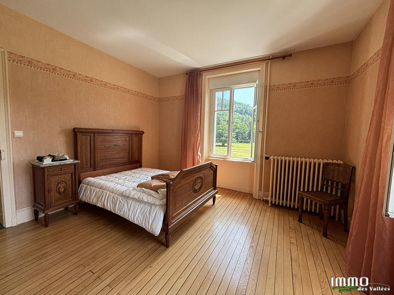 Maison - 142 m² - 7 pièces