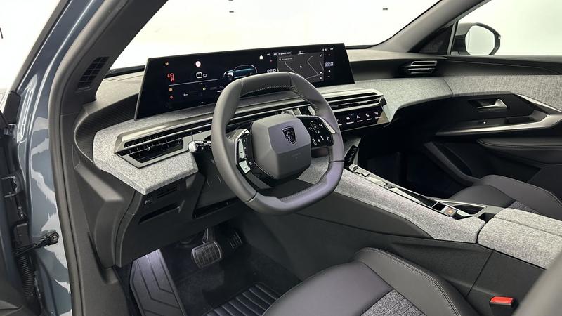 Peugeot 5008 Allure Hybrid 145 e-Dcs6 7 Places -17%