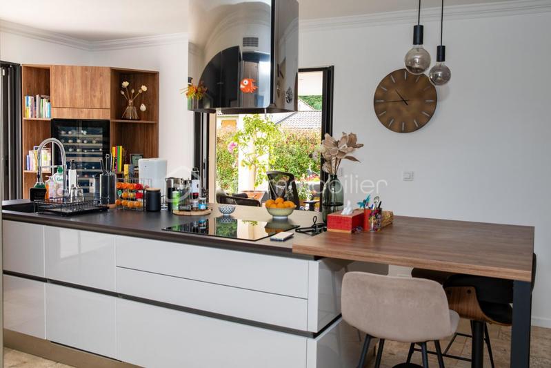 Demeure - 262 m² - 7 pièces