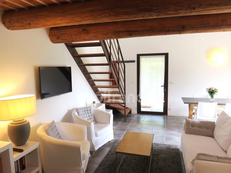 Villa - 293 m² - 10 pièces