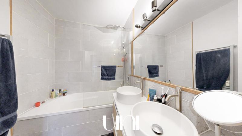 Appartement - 76 m² - 3 pièces